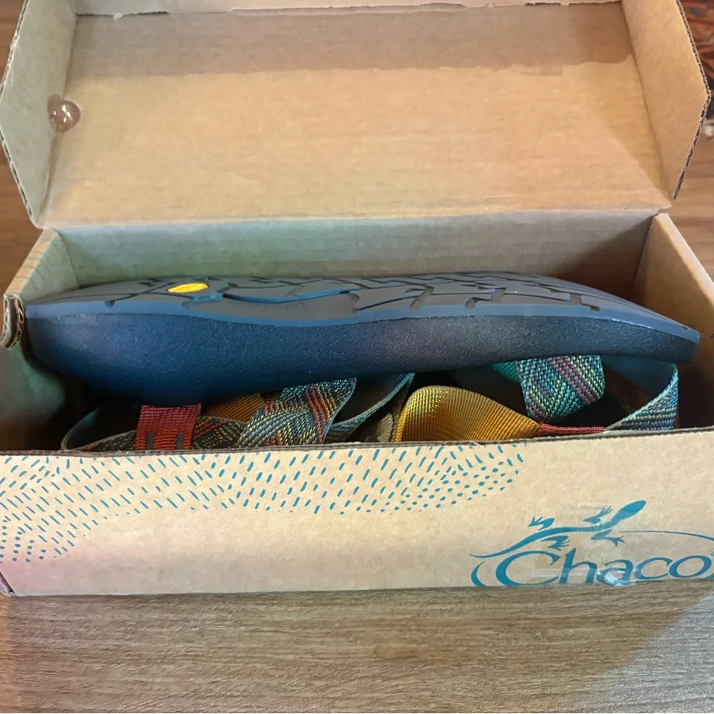 Brand new Chaco Men's Mega Z/1 Wide-Strap Classic Sandal, size 10